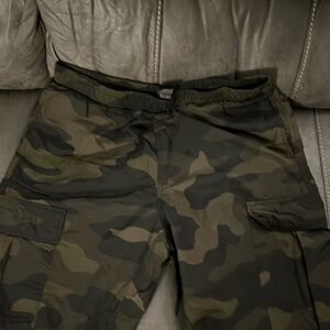 Victoria Secret Green Camo Cargo jogging Pants Size Small